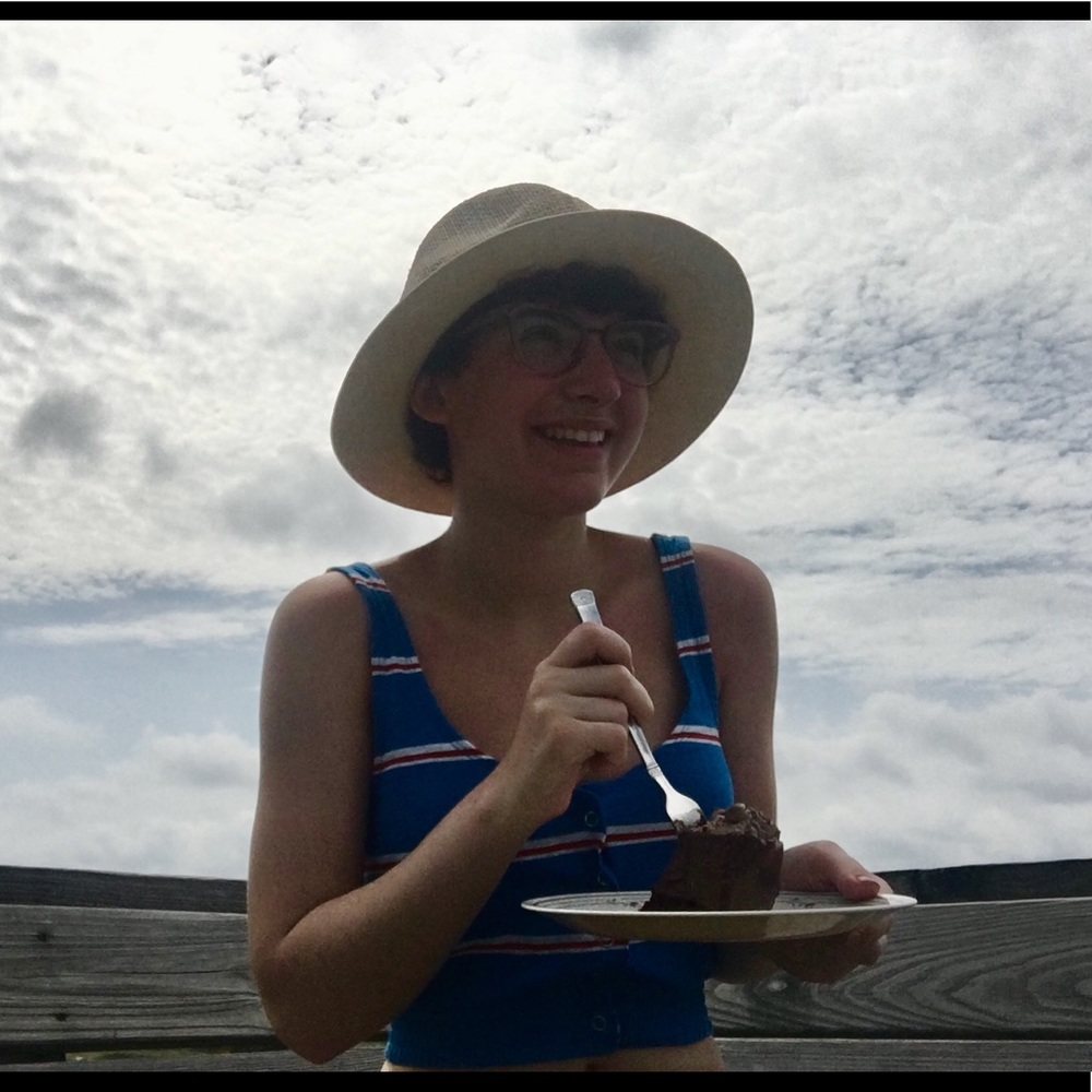 Meet your Posher, Abbie